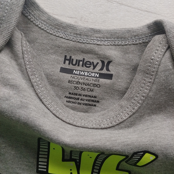 HURLEY Baby NEW LiL' Shark Onesie & Joggers - Picture 5 of 9